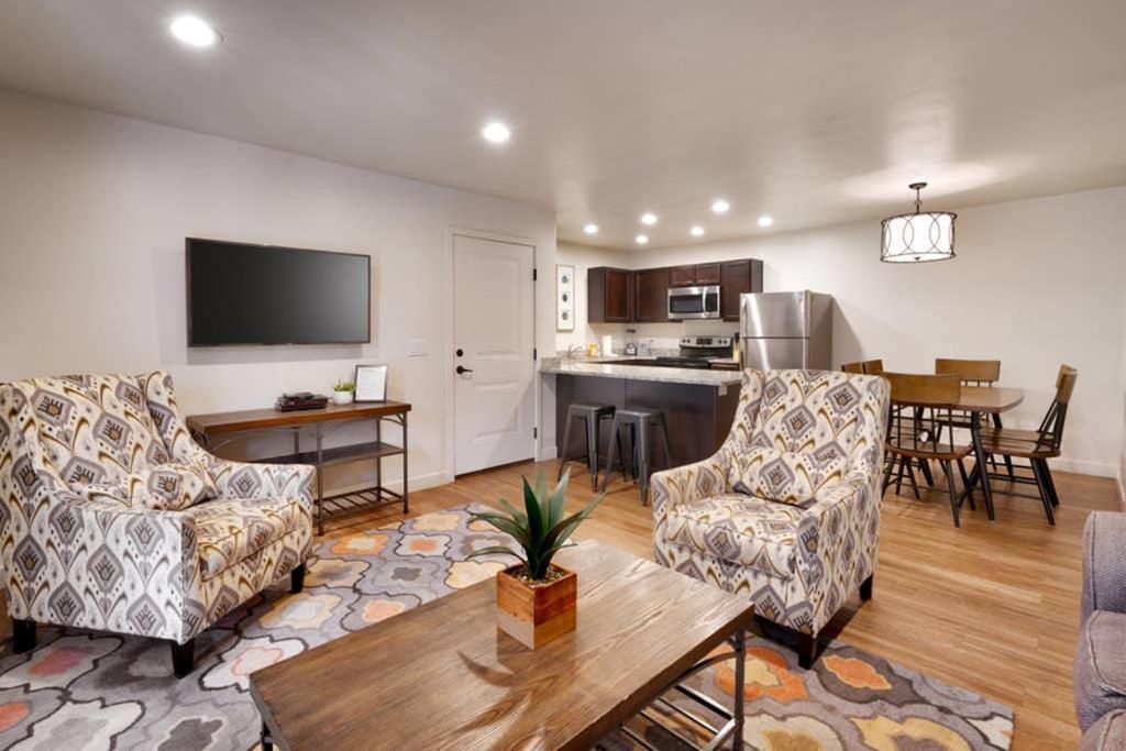 6H Spacious Redcliff Condo, Pool & Hot Tub Moab Exterior foto